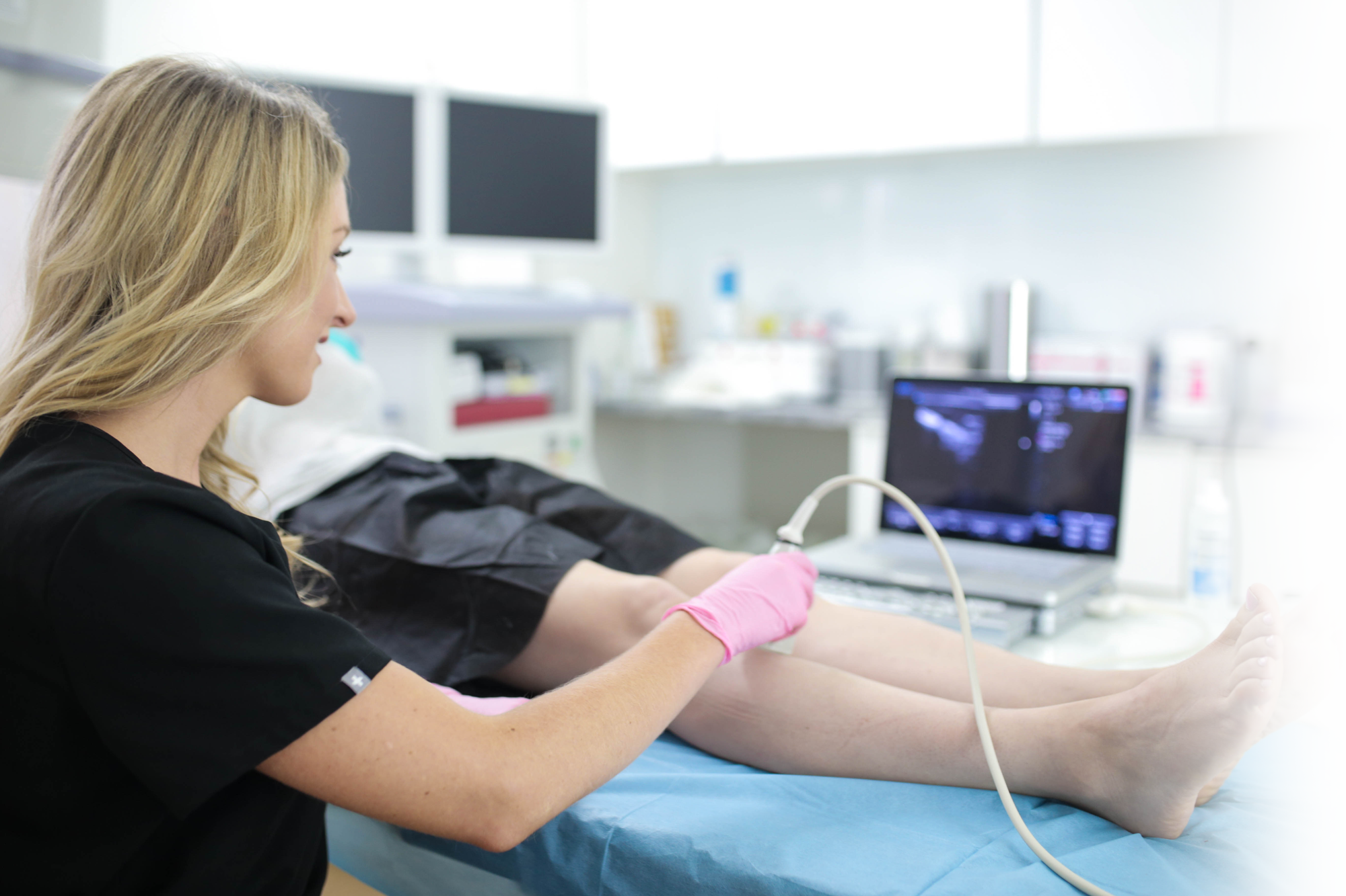 Are you looking for the best vein clinic near Wayne, NJ? This article introduces you to the best vein clinic for spider vein and varicose vein treatments.